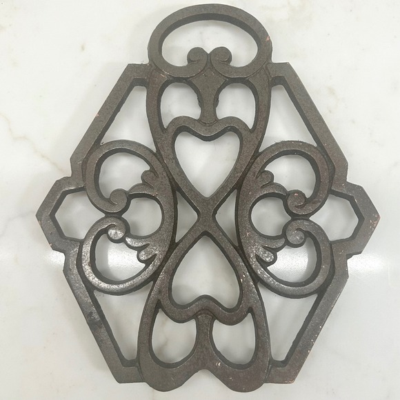 The Pampered Chef Other - Pampered Chef Round Up From the Heart Bronze Cast Iron Trivet #2946